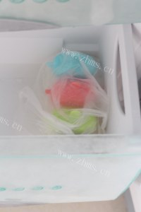 甜甜的蔓越莓榴莲雪糕做法图解9)