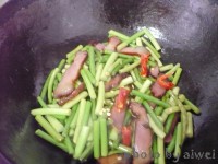 家常菜蒜薹炒腊肉