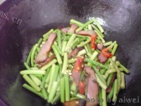 家常菜蒜薹炒腊肉