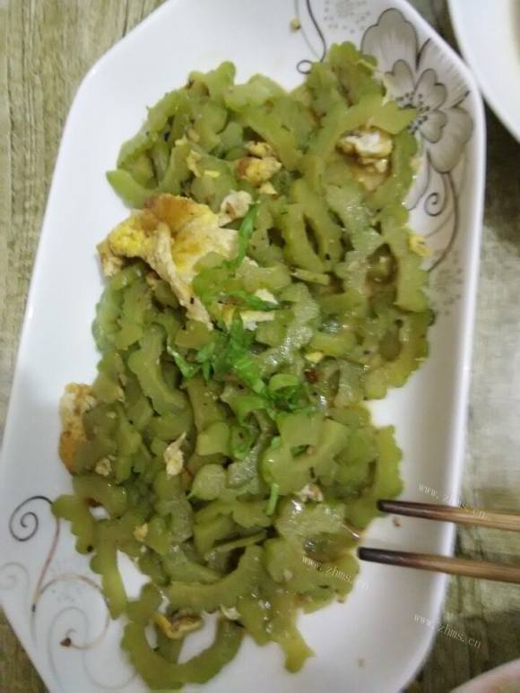 滋补的苦瓜炒蛋