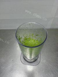 自己做的芹菜苹果汁做法图解6)