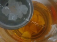 简易的柠檬红茶做法图解6)