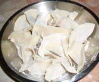 自己做的香菇肉馅饺子做法图解5)