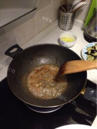 诱人的地三鲜做法图解7)