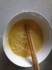 老爸做的蒜薹炒鸡蛋做法图解3)