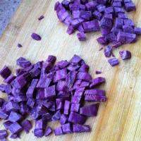 「美味可口」紫薯粥的做法图解二