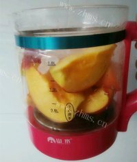色香味浓的黄桃罐头做法图解5)