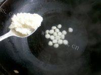 美味的酒酿小圆子做法图解8)
