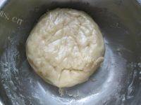 质嫩的广式五仁月饼做法图解3)