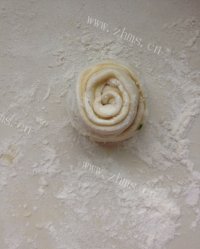 葱油饼做法图解6)