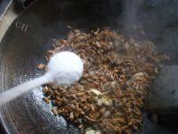 家常菜干豆角炒肉做法图解6)