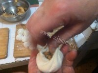 自制牛肉蒸包做法图解9)