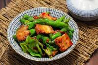 家常菜尖椒回锅肉