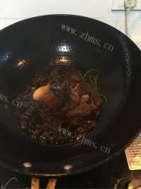 色泽鲜亮的红烧鱼做法图解3)