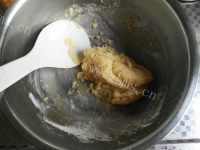 浓情满满桂花豆沙月饼做法图解4)