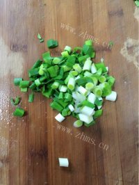 好吃的剁椒炒魔芋做法图解3)