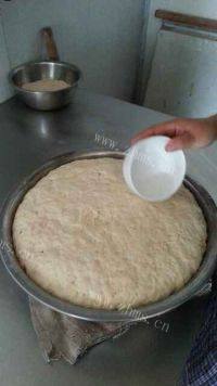 自制红糖芝麻饼做法图解5)