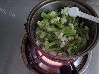 家常菜炒有机菜花做法图解3)