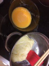自制奶油泡芙做法图解4)