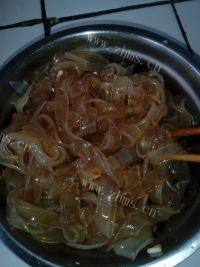 美味的凉拌粉皮