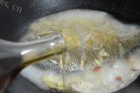 家常菜香煎鳊鱼做法图解7)