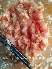 十分诱人的水饺做法图解3)