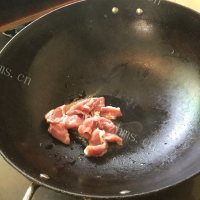肉片炒圣瓜做法图解8)