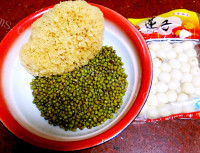 营养的绿豆银耳莲子羹做法图解1)