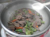 「DIY美食」青椒炒猪肝