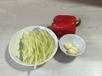 家常凉拌蒜蓉瓜翠做法图解3)