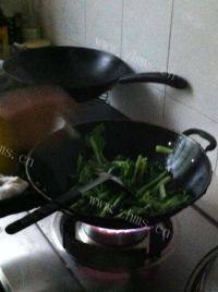 简易的清炒鸡毛菜做法图解6)