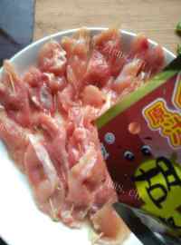 香辣的老干妈风味鸡做法图解6)
