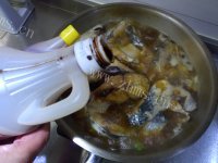 美味鲅鱼炖蒜薹做法图解13)