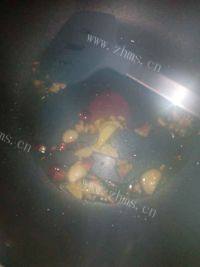 家常菜蒜苔炒腊肉做法图解3)