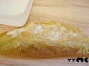 诱人的玉米虾肉卷做法图解5)