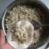 美味的油渣葱花烤包子做法图解11)