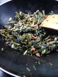 美味的肉末雪里蕻做法图解8)
