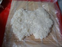 美味的糯米饭团做法图解5)