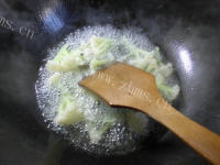 好吃的花菜粉皮煮莴笋的做法图解三
