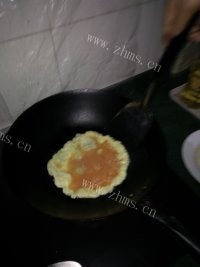 好吃的洋葱炒蛋做法图解3)