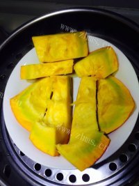 美味的南瓜香蕉小甜饼做法图解2)