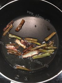 美味的香辣拌面做法图解2)