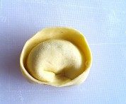 自己做的金元宝饺子做法图解22)