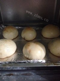 诱人的豆沙面包做法图解7)