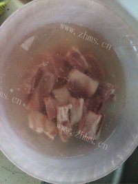 家常菜糖醋排骨做法图解1)