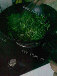 色香味具全的清炒茼蒿做法图解3)