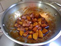 家常菜土豆红烧肉