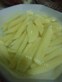 家常菜芹菜炒土豆做法图解2)