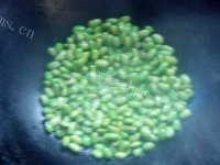 家常菜毛豆炒茭白做法图解5)