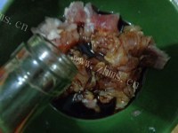 可口的水煮肉片做法图解2)